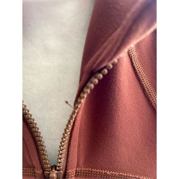 Lululemon Define Jacket *Luon in Roasted Brown Size 6 - Picture 3 of 5